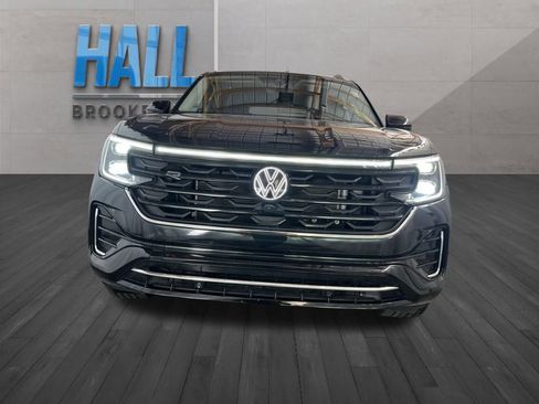 Certified 2024 Volkswagen Atlas SEL Premium R-Line image 9