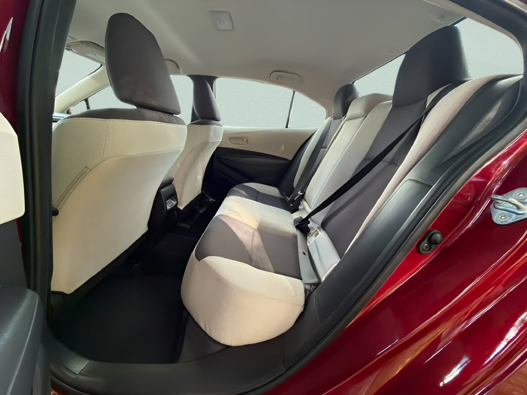 Used 2025 Toyota Corolla LE FWD image 21