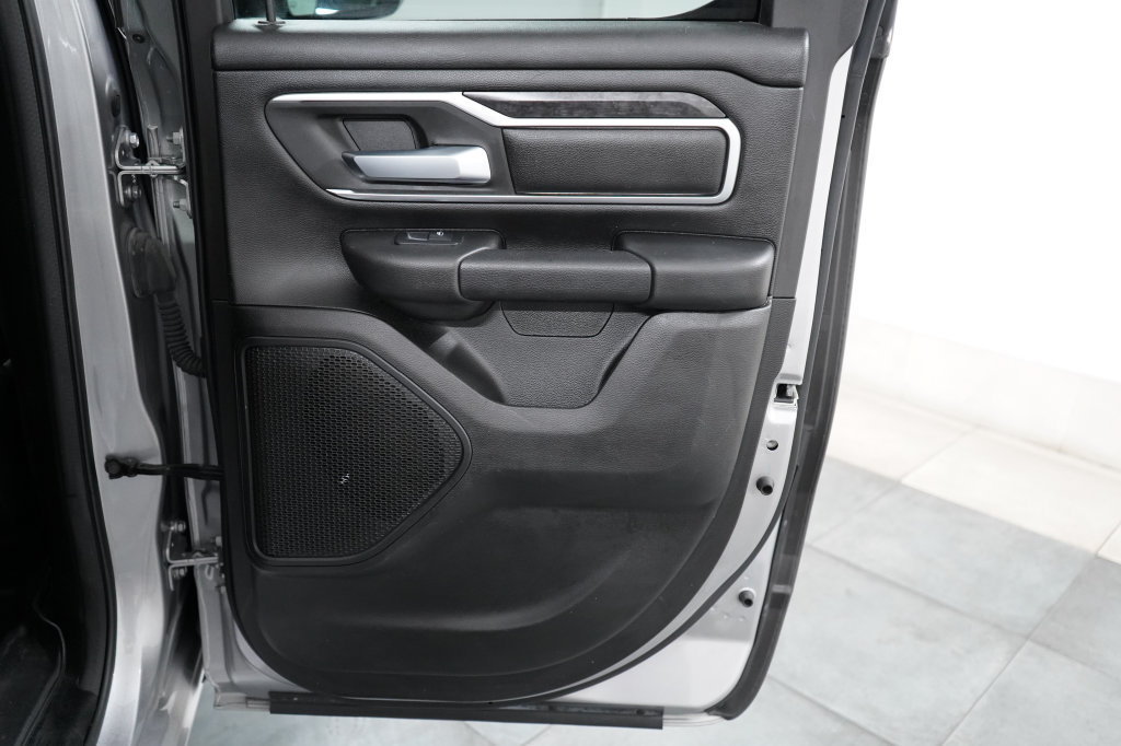 Used 2022 RAM 1500 Big Horn AWD/4WD image 32