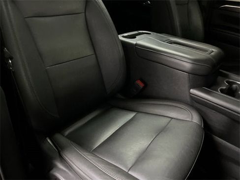 Certified 2023 Chevrolet Suburban Z71 w/ Luxury Package image 28