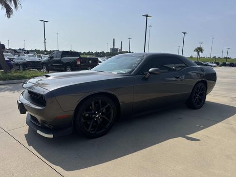 Used 2021 Dodge Challenger GT w/ Blacktop Package RWD image 3