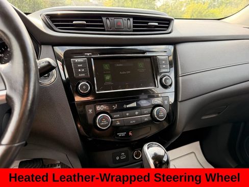 Used 2019 Nissan Rogue SV w/ Premium Package AWD/4WD image 21