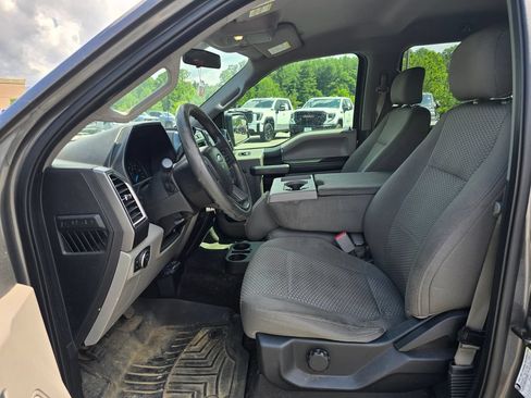 Used 2016 Ford F150 XLT AWD/4WD image 4