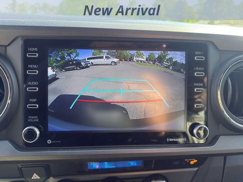 Used 2023 Toyota Tacoma TRD Off-Road image 12