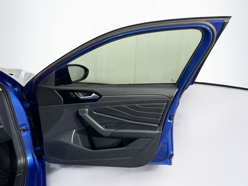 Used 2023 Volkswagen Jetta SEL FWD image 33