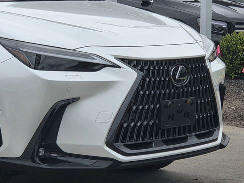Used 2022 Lexus NX 450h+ AWD w/ Vision Package image 10