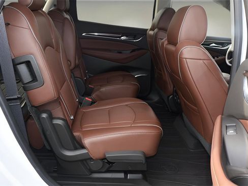 Used 2018 Buick Enclave Avenir w/ Avenir Technology Package image 20