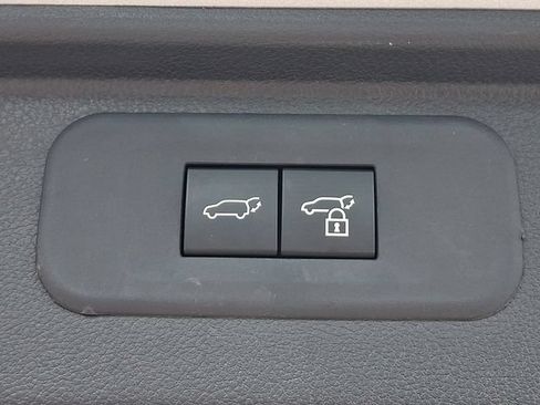 Used 2025 Toyota Grand Highlander AWD image 30