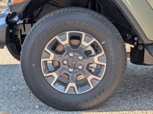 New 2026 Jeep Wrangler Sahara AWD/4WD image 28