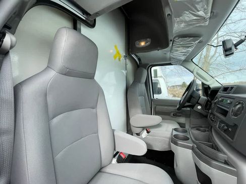 New 2024 Ford E-450 and Econoline 450 Super Duty w/ Power Windows & Locks Group image 32