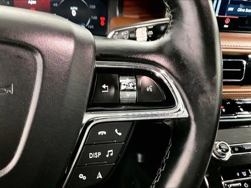 Used 2023 Lincoln Nautilus Reserve image 19