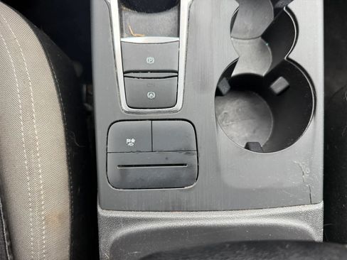 Used 2022 Ford Escape SE AWD/4WD image 21