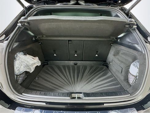 Used 2025 Mercedes-Benz GLA 250 image 25