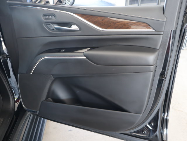 Used 2022 Cadillac Escalade Sport Platinum AWD/4WD image 50