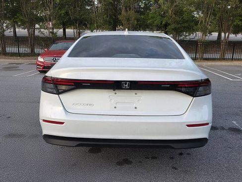 Used 2024 Honda Accord EX image 5