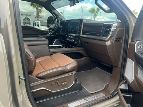 Used 2026 Ford F250 King Ranch w/ Chrome Package AWD/4WD image 18
