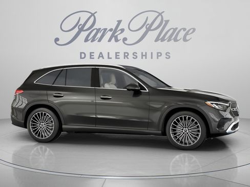 Used 2026 Mercedes-Benz GLC 300 4MATIC image 38