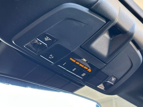 Used 2018 Porsche 911 Targa 4 GTS image 21