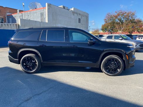 New 2026 Chevrolet Traverse LT w/ Midnight/Sport Edition image 5