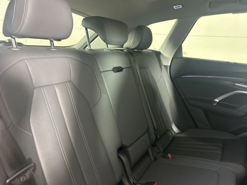 Used 2025 Audi Q5 Premium Plus w/ Premium Plus image 13