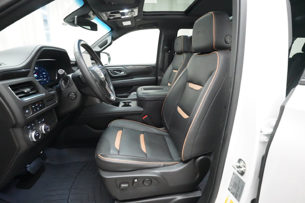 Used 2023 GMC Yukon XL AT4 AWD/4WD image 7