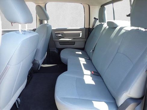 Used 2019 RAM 1500 Classic SLT AWD/4WD image 8