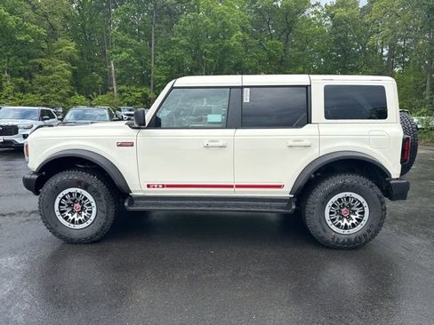 New 2026 Ford Bronco Outer Banks AWD/4WD image 2