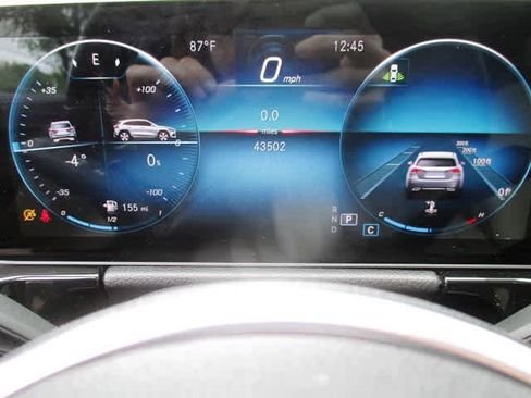 Used 2021 Mercedes-Benz GLA 250 4MATIC image 4