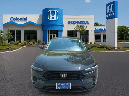 Used 2023 Honda Accord EX image 10
