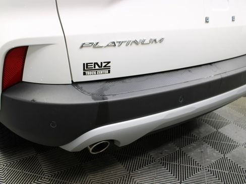 Used 2024 Ford Escape Platinum image 42