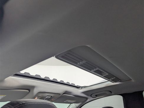 Used 2015 Mercedes-Benz ML 350 4MATIC image 24