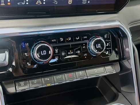 New 2026 GMC Sierra 2500 Denali Ultimate AWD/4WD image 16
