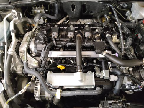 Used 2025 Nissan Versa SV w/ Trunk Package FWD image 30