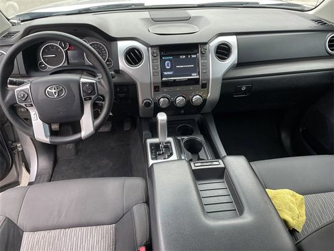 Used 2016 Toyota Tundra SR5 image 15