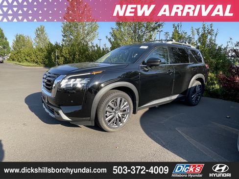 Used 2023 Nissan Pathfinder SL w/ SL Premium Package AWD/4WD image 1