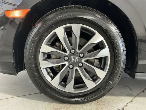 Used 2023 Honda Odyssey EX-L image 13