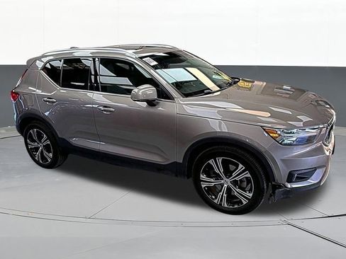 Used 2021 Volvo XC40 T5 Inscription w/ Protection Package Premier image 1