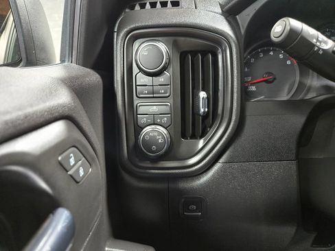 Used 2022 Chevrolet Silverado 1500 Custom Trail Boss AWD/4WD image 13