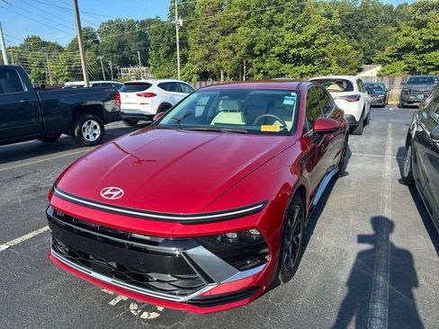 Used 2024 Hyundai Sonata SEL FWD image 1