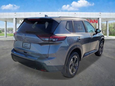 New 2026 Nissan Rogue SV w/ SV Premium Package FWD image 6