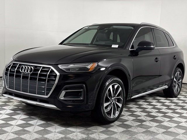 Used 2021 Audi Q5 2.0T Premium Plus w/ Premium Plus Package AWD/4WD image 2