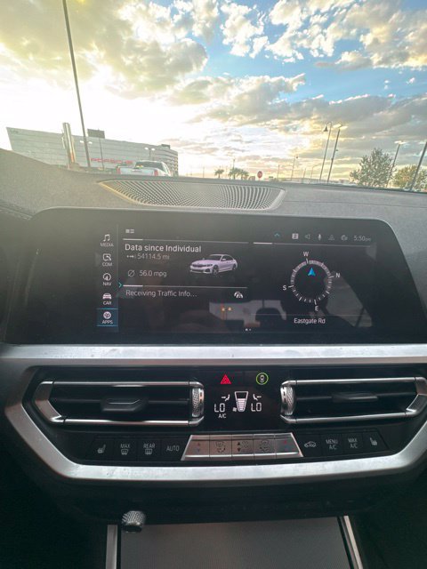 Used 2021 BMW 330e xDrive w/ M Sport Package AWD/4WD image 20