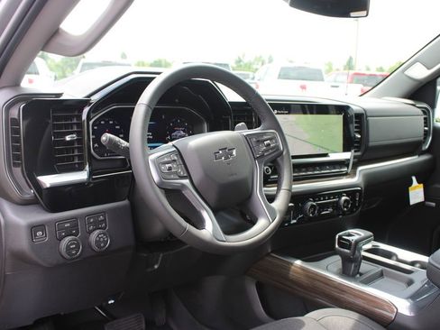 New 2026 Chevrolet Silverado 1500 RST w/ Redline Edition AWD/4WD image 24