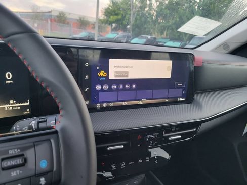 New 2026 Nissan Kicks SR FWD image 8