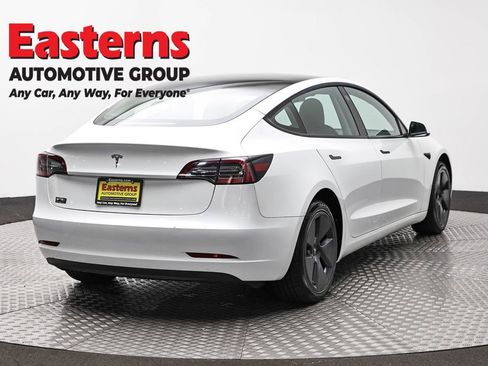 Used 2023 Tesla Model 3 Standard Range image 5