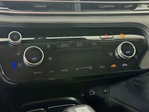 Certified 2023 INFINITI QX60 Sensory w/ Vision Package AWD/4WD image 20