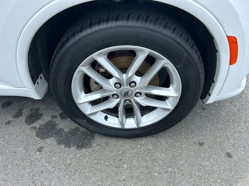 Used 2024 Dodge Durango GT RWD image 14