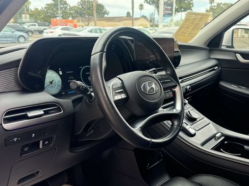 Used 2024 Hyundai Palisade Limited FWD image 10