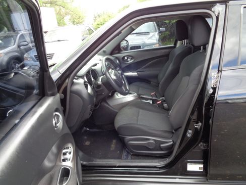 Used 2013 Nissan Juke S image 20