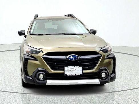 Used 2023 Subaru Outback Limited AWD/4WD image 2